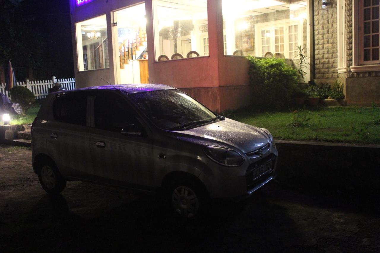 Maha Royal Hotel Nuwara Eliya Buitenkant foto