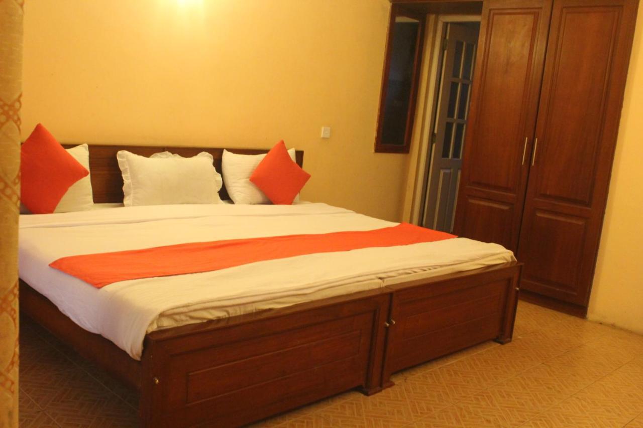 Maha Royal Hotel Nuwara Eliya Buitenkant foto