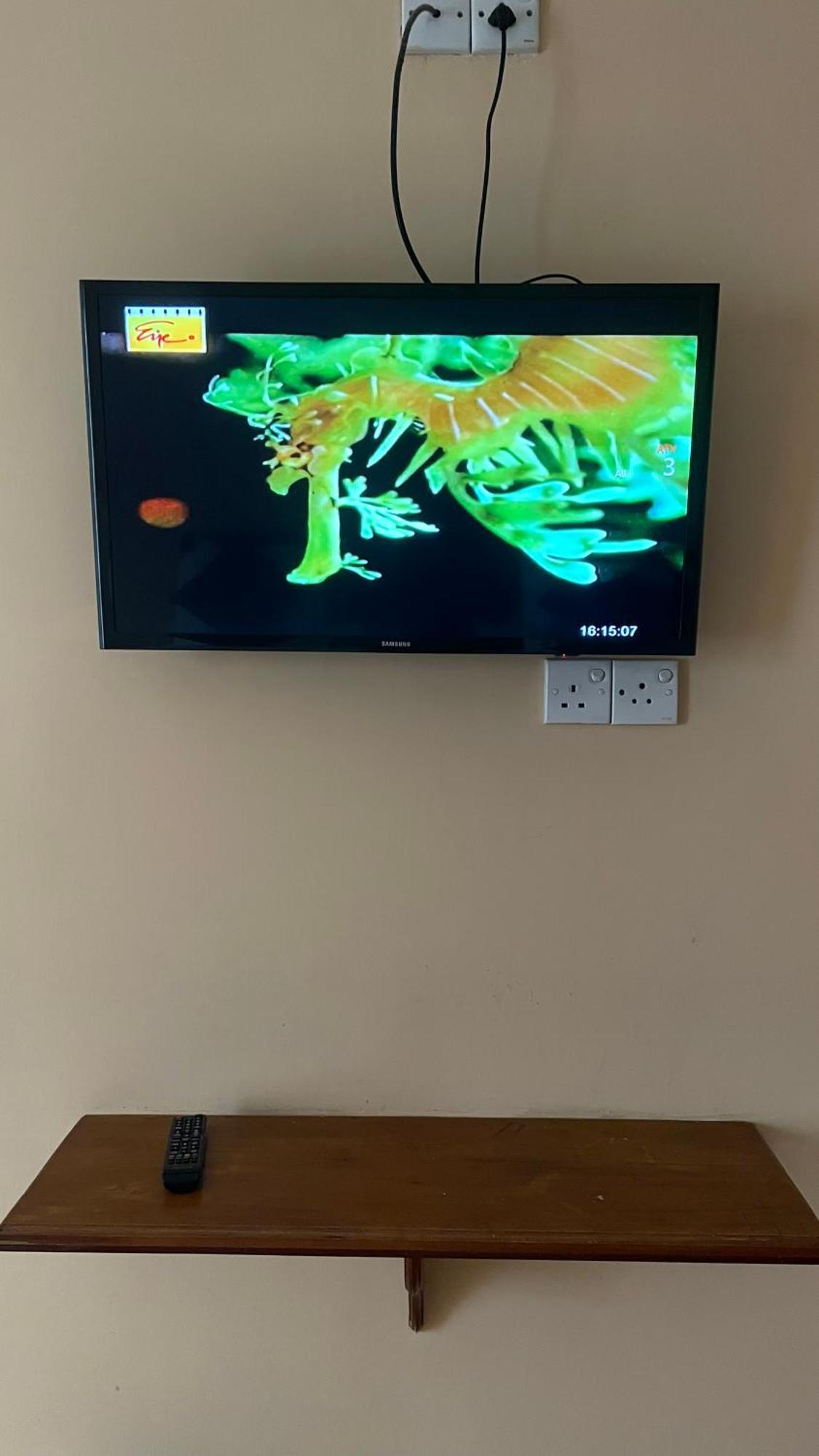 Maha Royal Hotel Nuwara Eliya Buitenkant foto