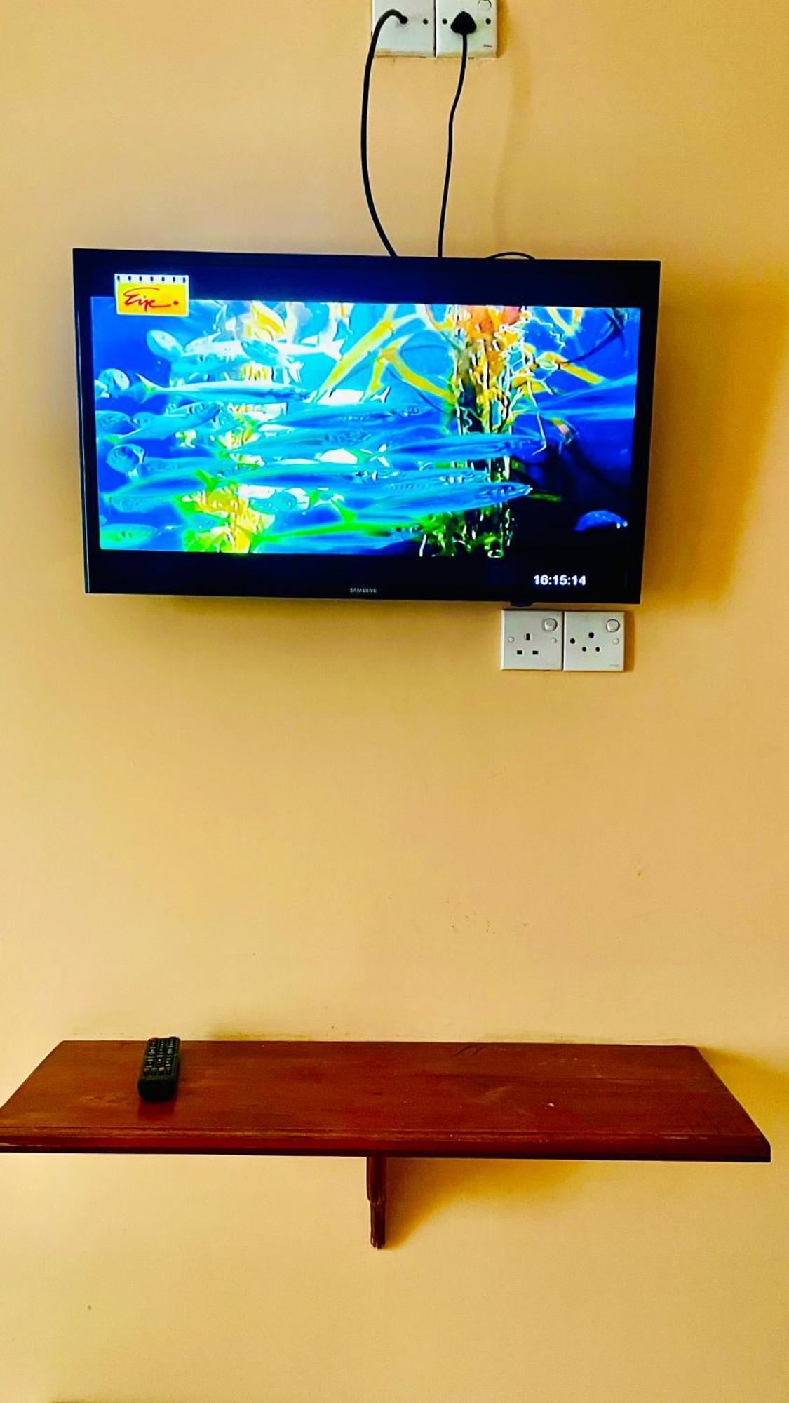 Maha Royal Hotel Nuwara Eliya Buitenkant foto