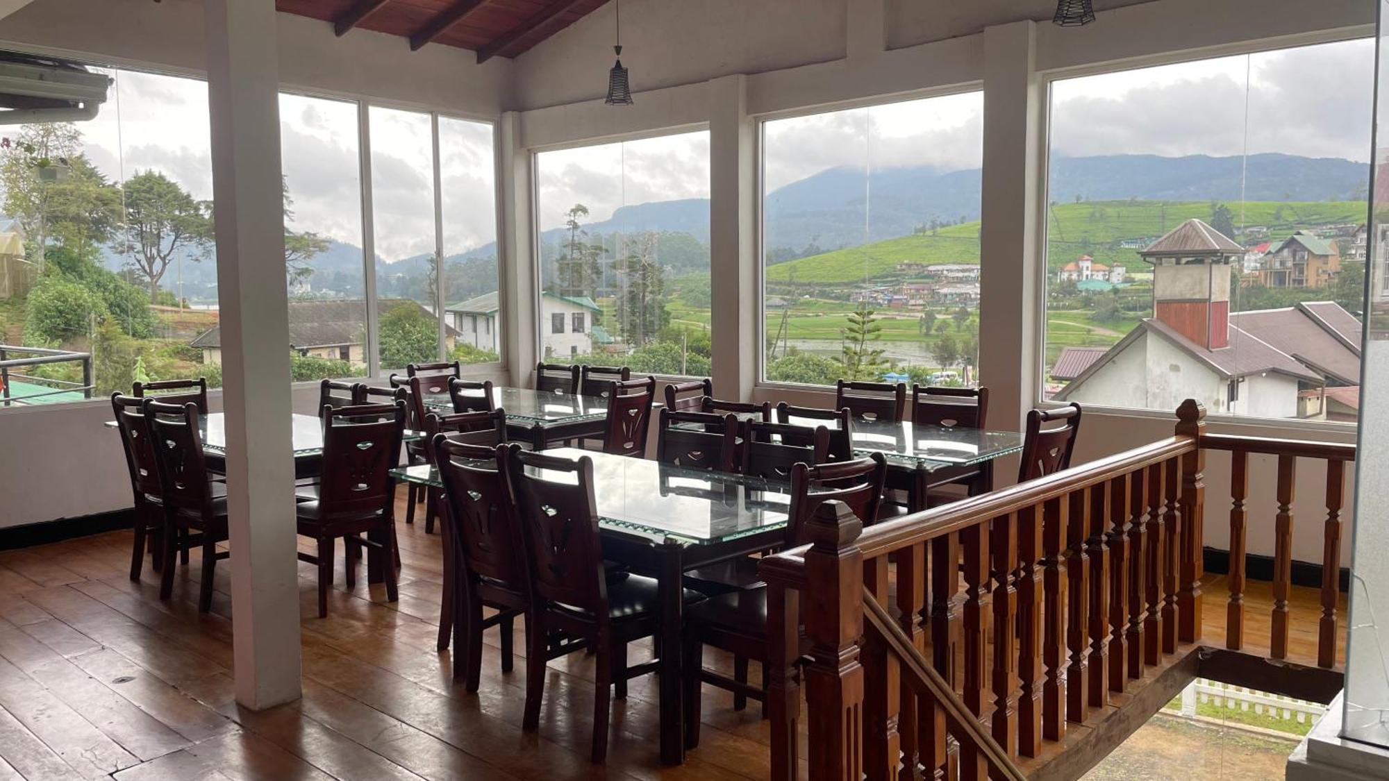 Maha Royal Hotel Nuwara Eliya Buitenkant foto