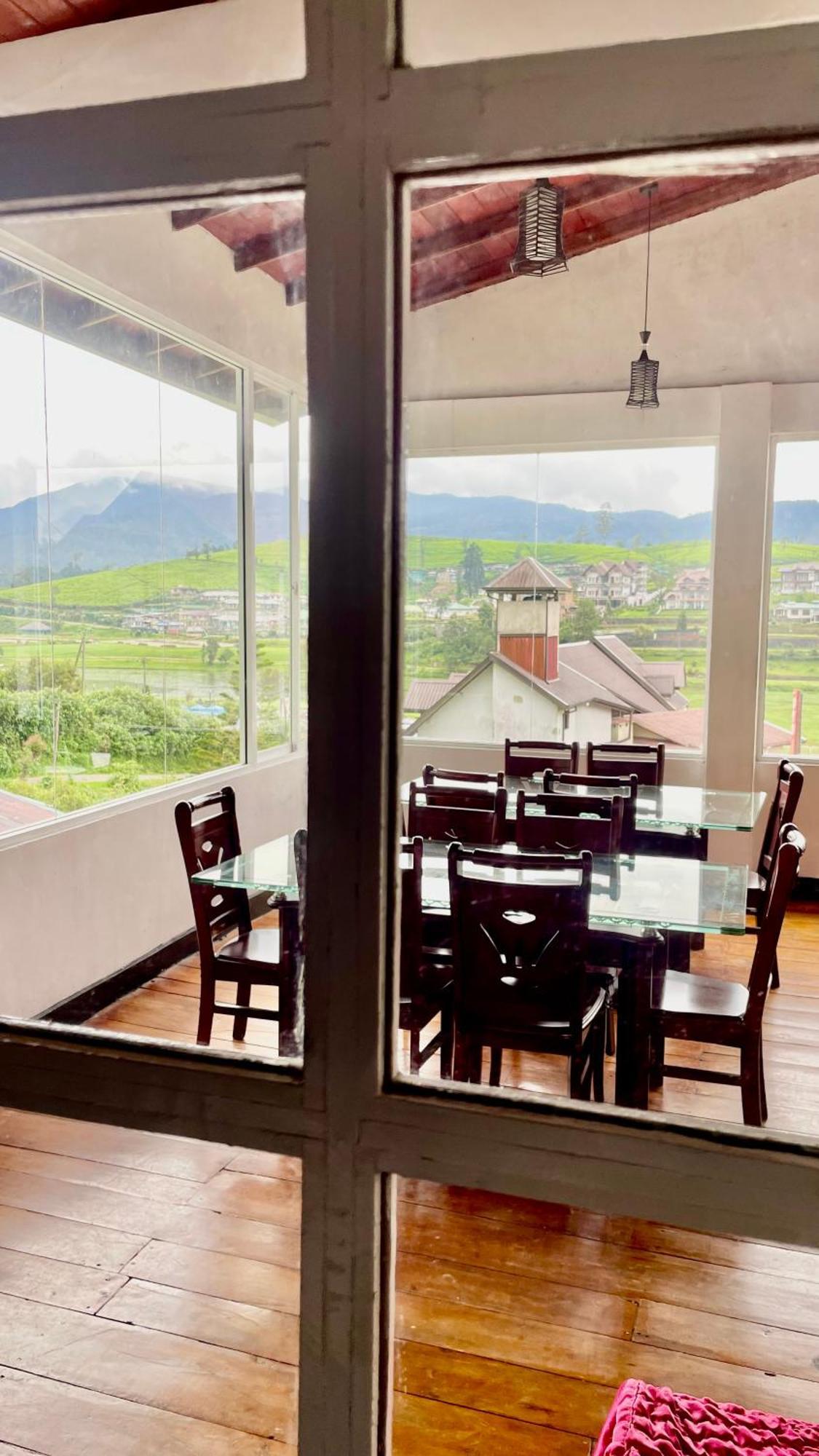 Maha Royal Hotel Nuwara Eliya Buitenkant foto