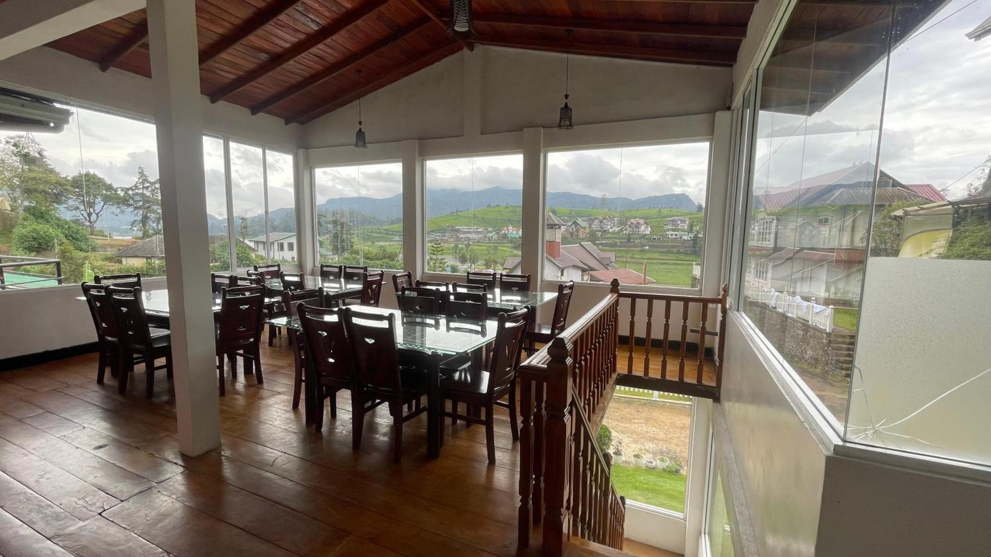 Maha Royal Hotel Nuwara Eliya Buitenkant foto