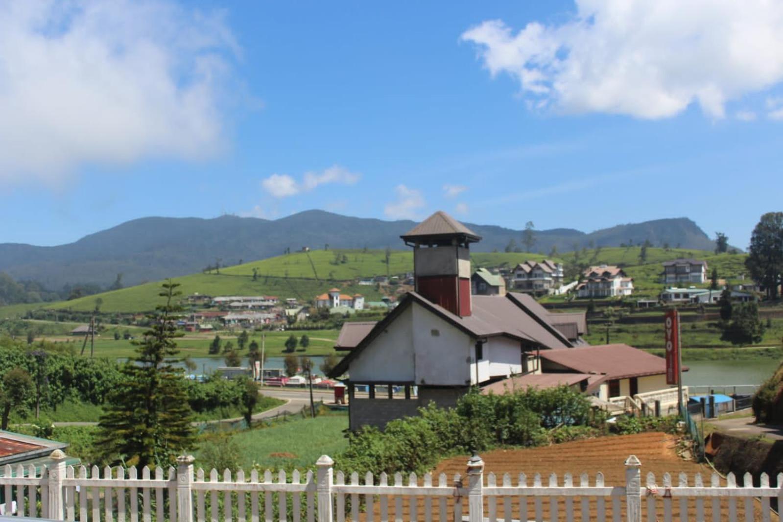 Maha Royal Hotel Nuwara Eliya Buitenkant foto