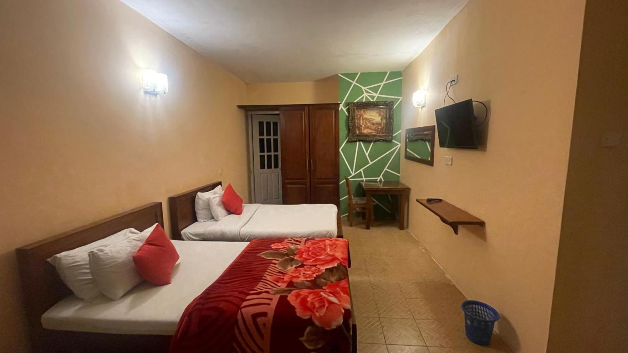 Maha Royal Hotel Nuwara Eliya Buitenkant foto